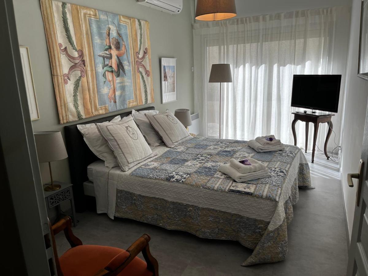 Au Coeur Des Lices *** Centre Historique Avignon Apartment Ngoại thất bức ảnh