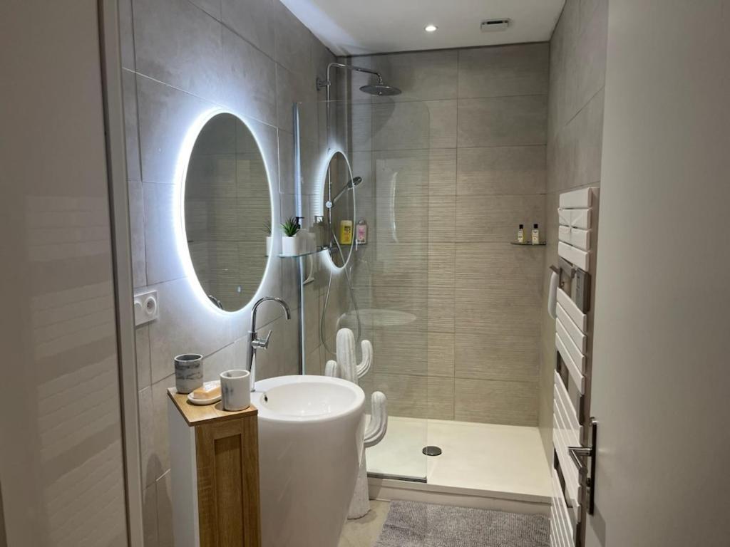 Au Coeur Des Lices *** Centre Historique Avignon Apartment Ngoại thất bức ảnh