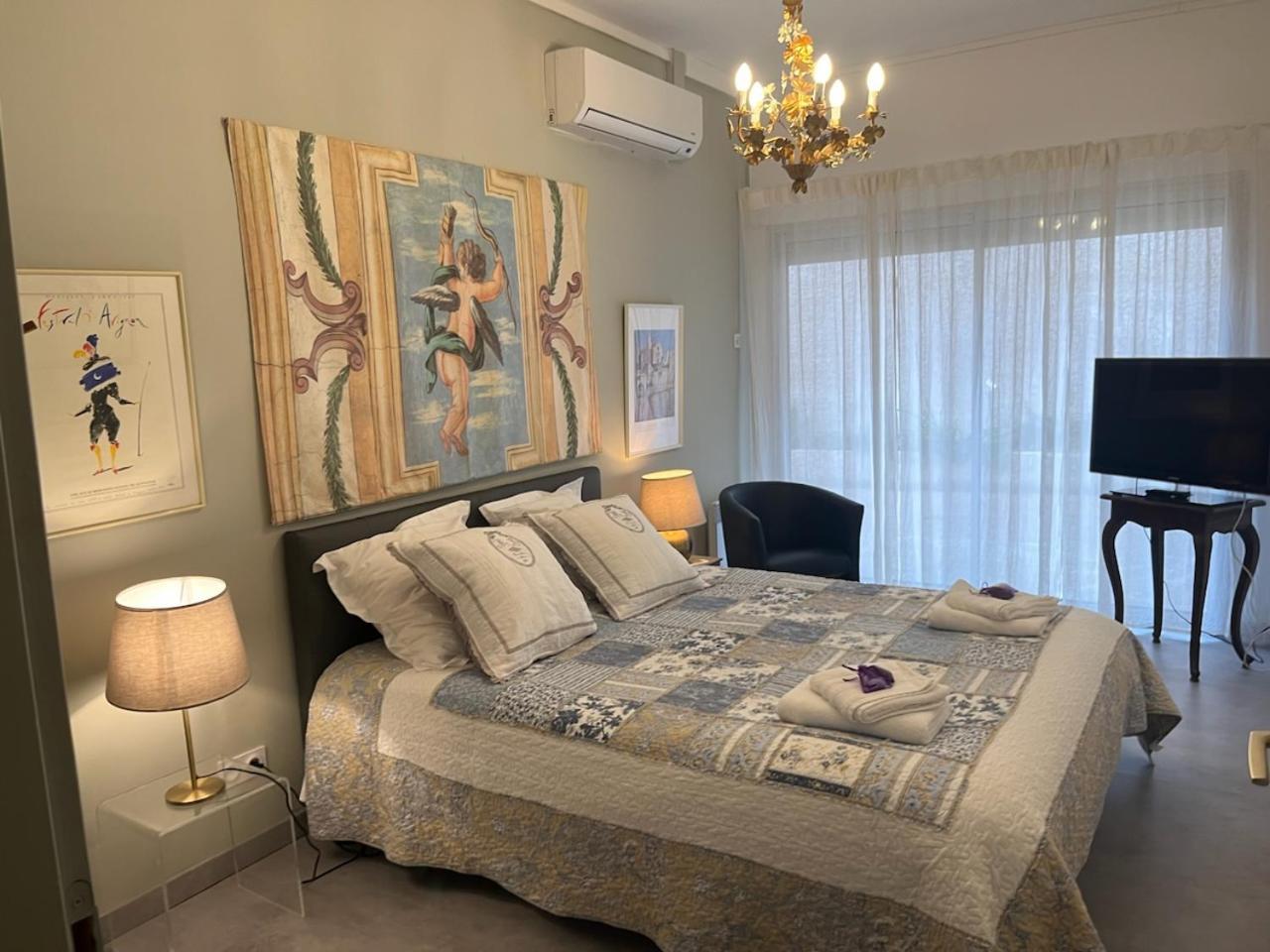 Au Coeur Des Lices *** Centre Historique Avignon Apartment Ngoại thất bức ảnh