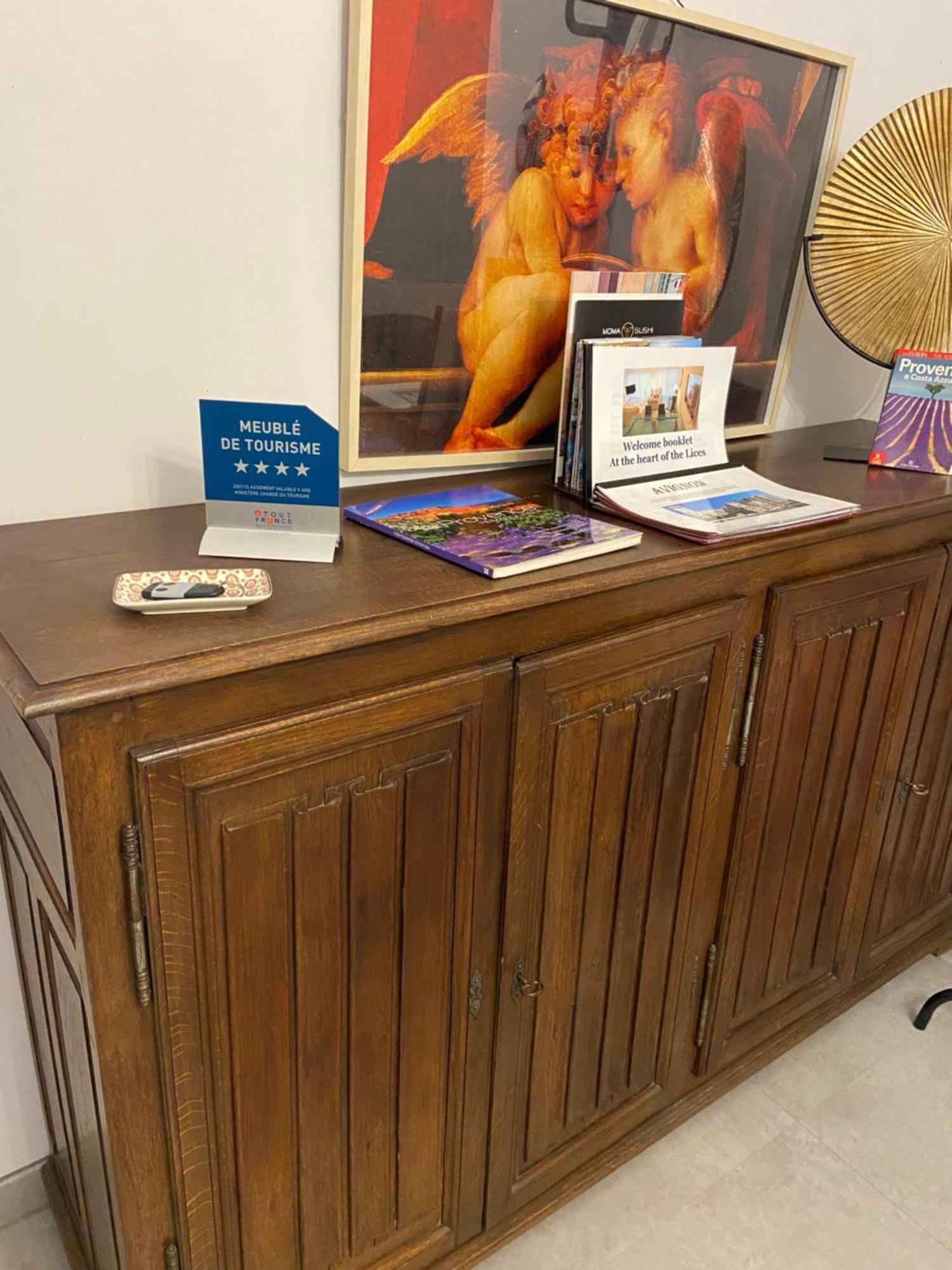 Au Coeur Des Lices *** Centre Historique Avignon Apartment Ngoại thất bức ảnh